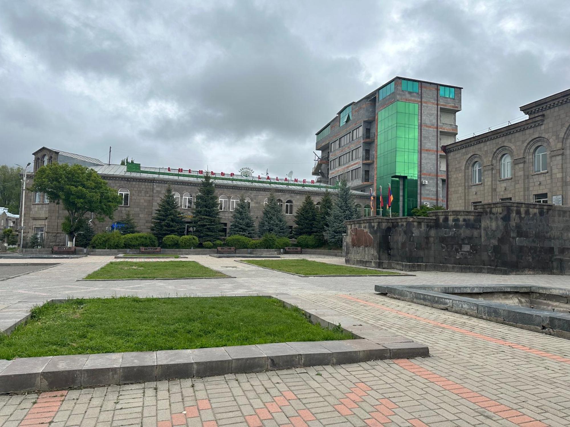 Lalaner Hotel Sisian Exterior photo